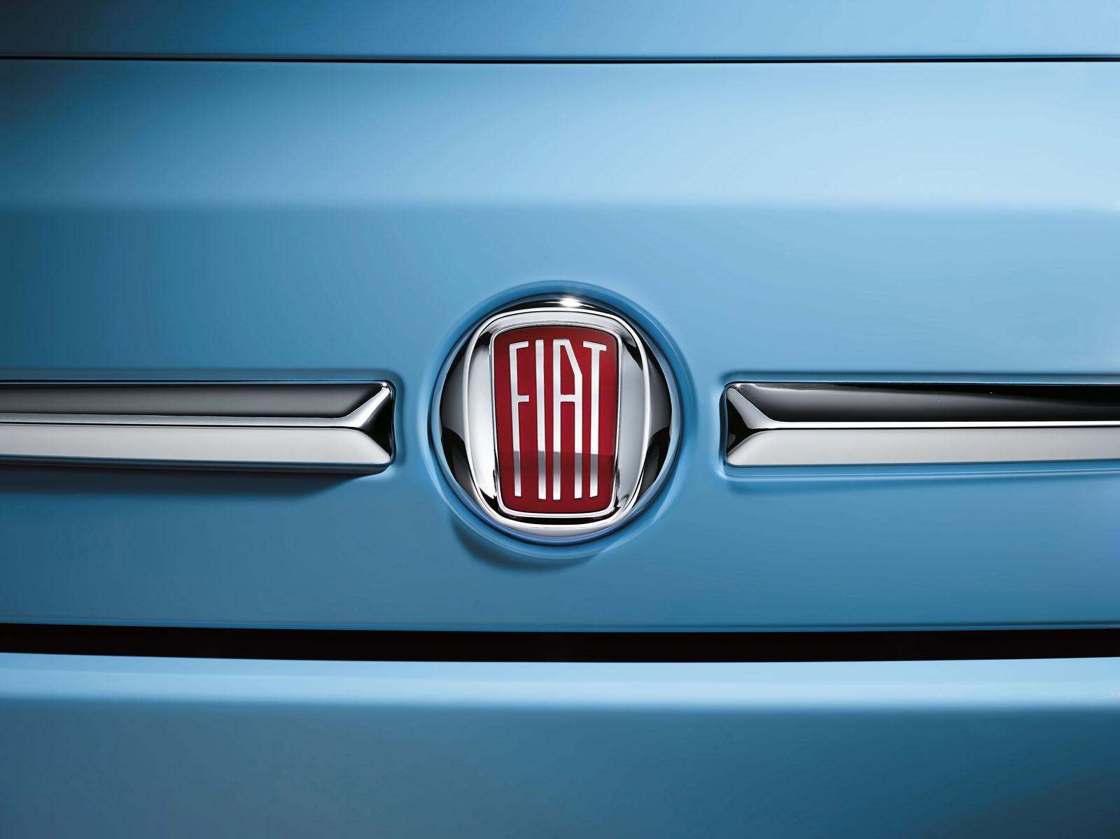 La Fiat 500 fait son entrée au musée d' art moderne de N.Y - Le Mag Auto  Prestige