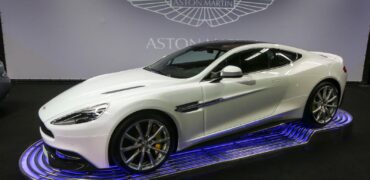 Aston Martin lutte pour sa survie, à l'aide de Mercedes