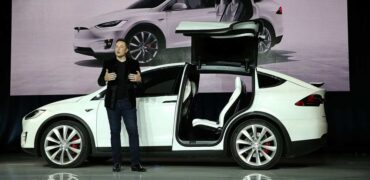 Tesla Model 3, suivez la présentation en direct