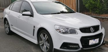 Holden Commodore blanche