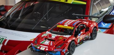 Lego Technic Ferrari 488 GTE (5)