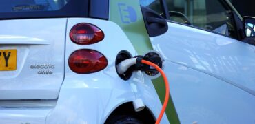 Voiture électrique ce qu'il faut savoir pour la recharge à domicile