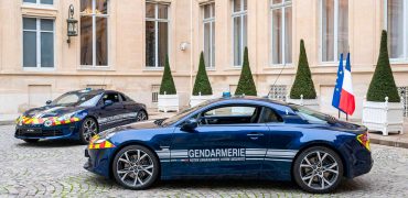 Gendarmes : ils crashent une Alpine A110 !