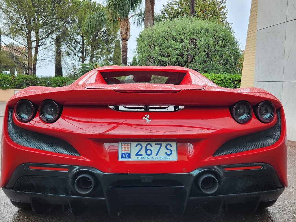 FERRARI F8 SPIDER