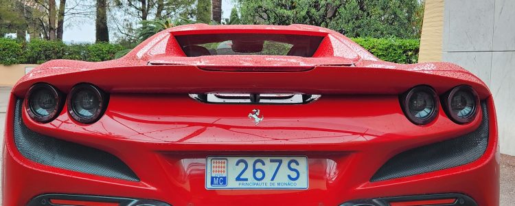 FERRARI F8 SPIDER