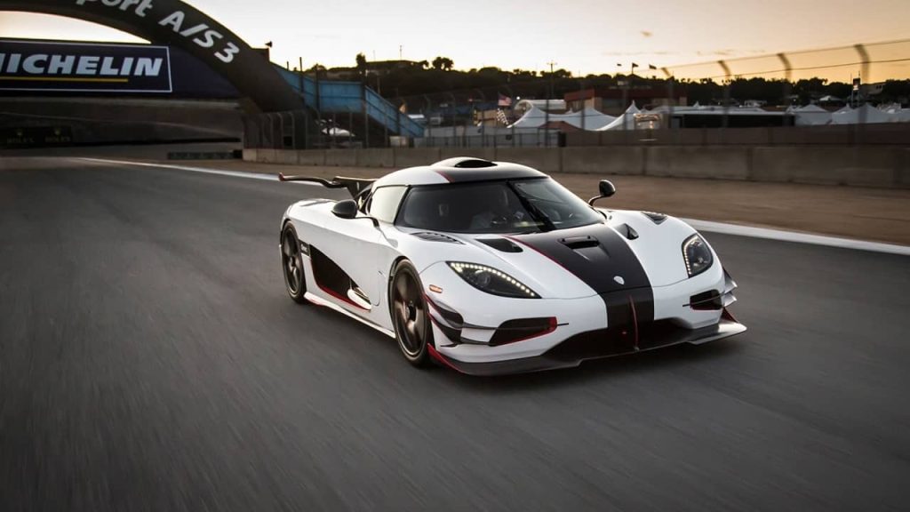 Top voitures exclusives Koenigsegg One 1 (1)