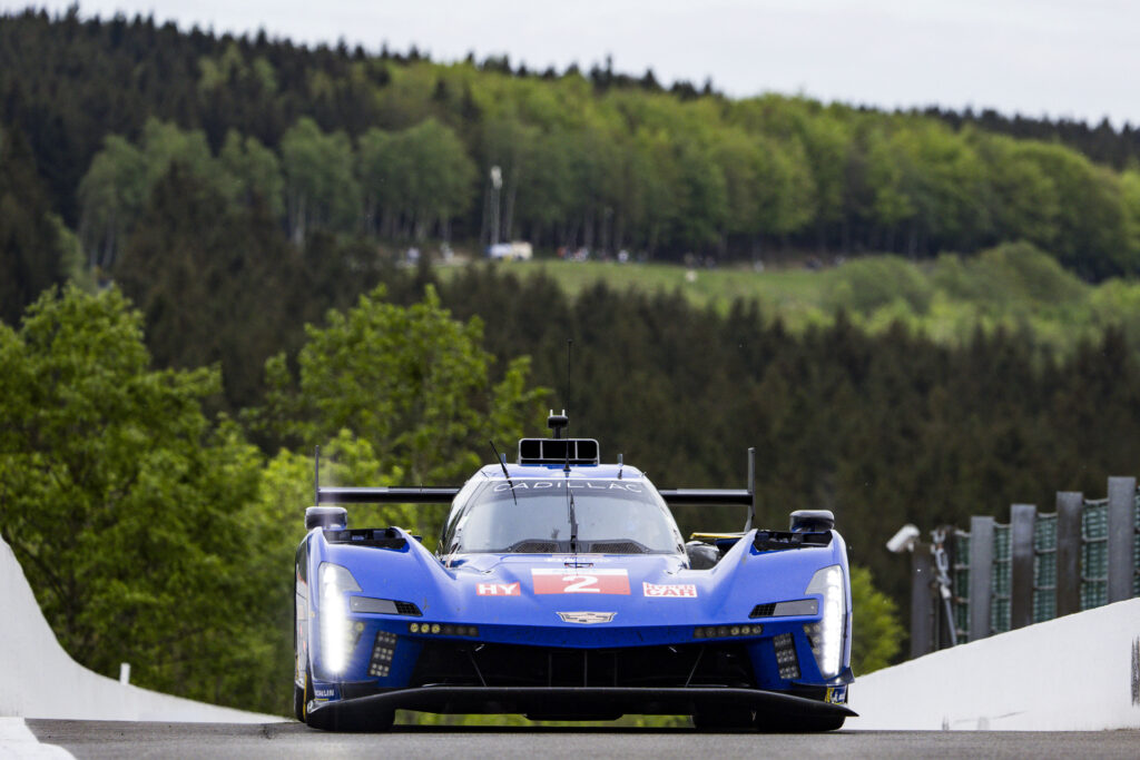 wec crash cadillac