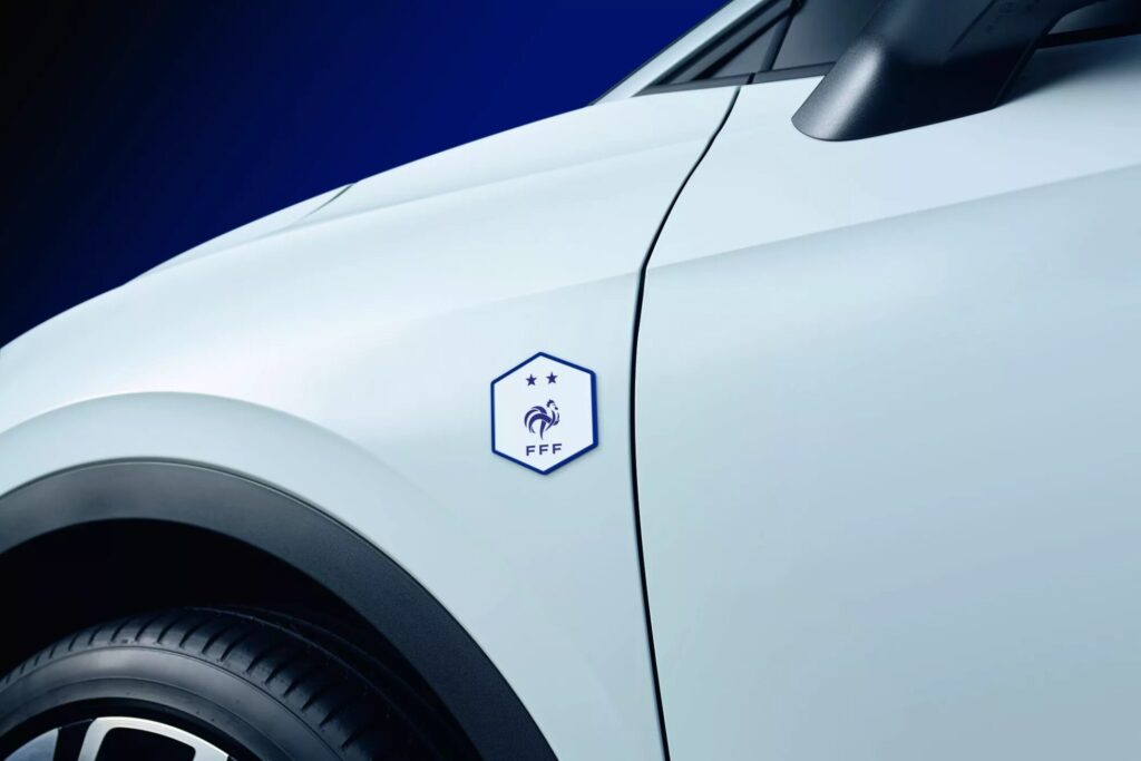 Volkswagen ID.4, l'incroyable série limitée "FFF" (Équipe de France) !