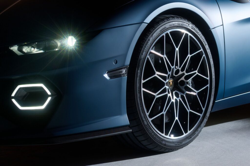 Bridgestone partenaire officiel de la majestueuse Lamborghini Temerario