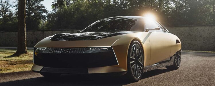 SM Tribute : le concept car complètement fou de DS Automobiles !