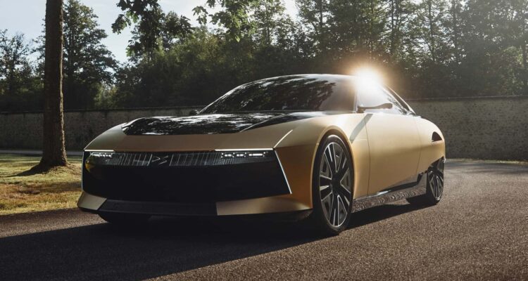 SM Tribute : le concept car complètement fou de DS Automobiles !