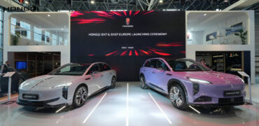 Mondial de l'Auto Paris, HONGQI EH7 fait sensation avec Joyce Jonathan !