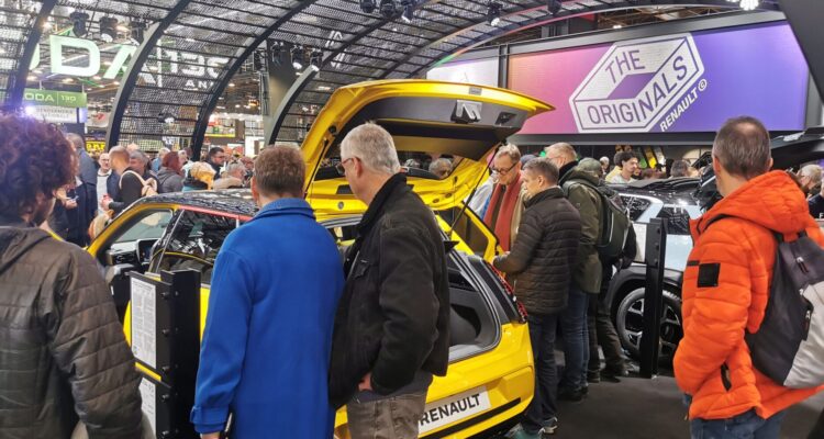 Renault fait sa Renaulution à Rétromobile